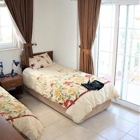 Quiet Peaceful 2 Bed Duplex In The Perfect Location In Апартаменты