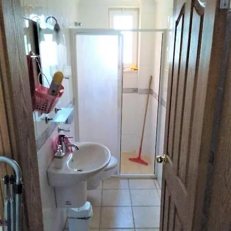 Quiet Peaceful 2 Bed Duplex In The Perfect Location In Apartamento *